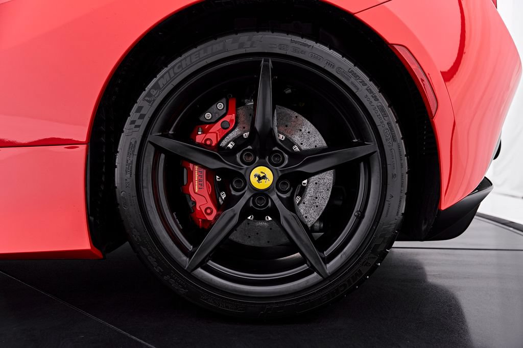 Used 2020 Ferrari F8 Tributo RWD image 40