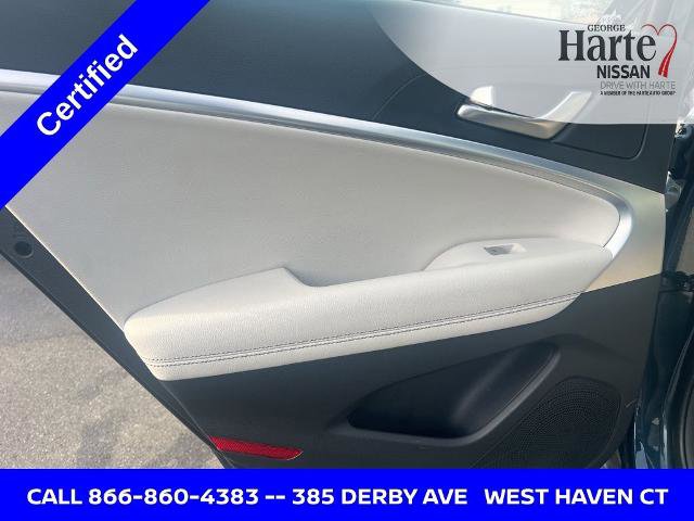 Used 2024 Genesis G70 2.5T image 30