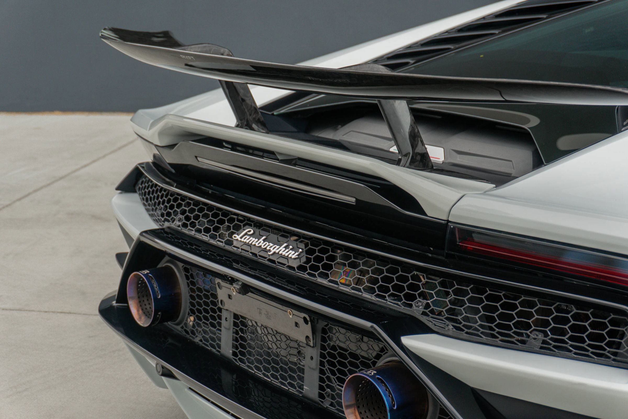 Used 2020 Lamborghini Huracan EVO image 37