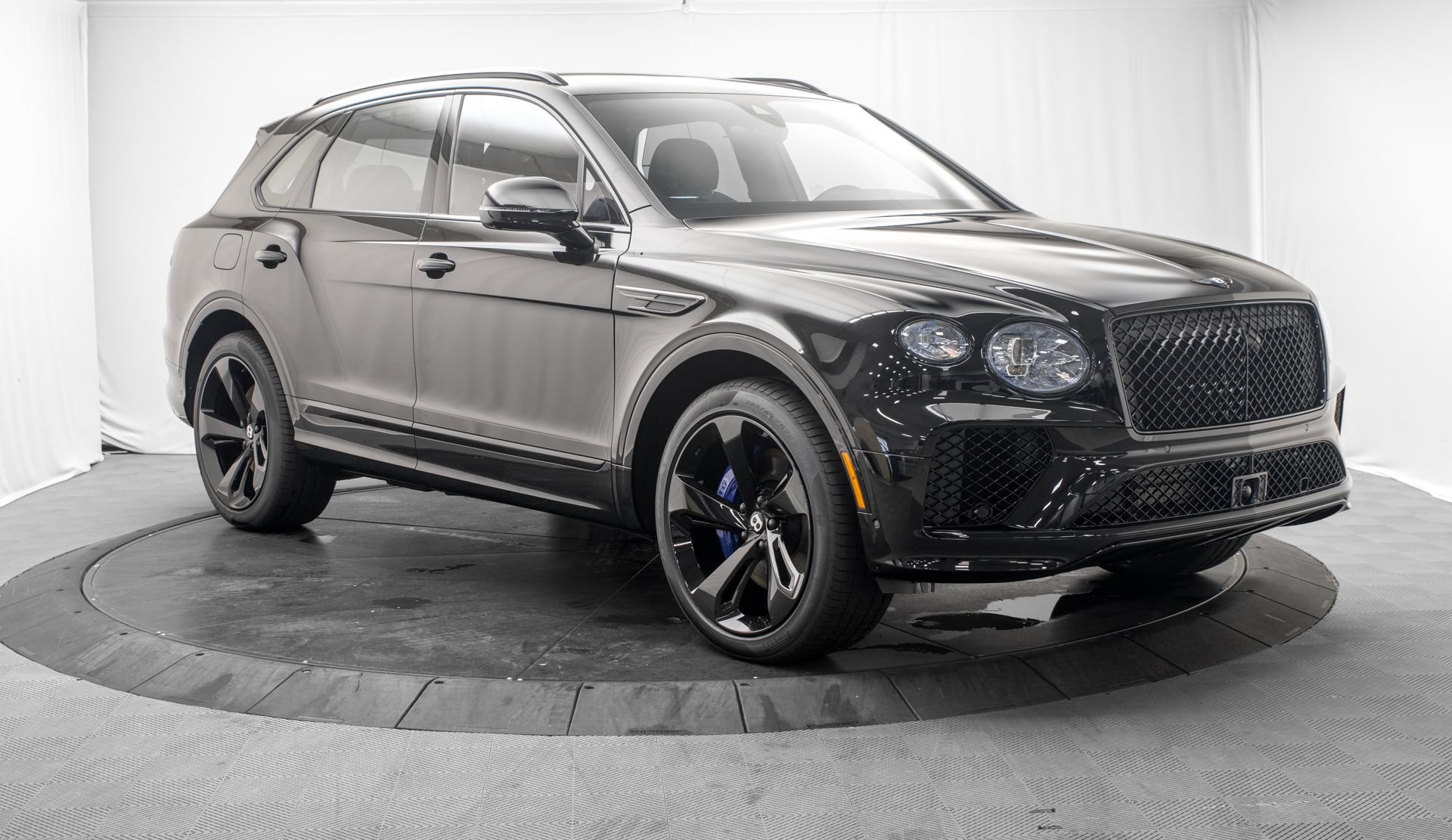 New 2026 Bentley Bentayga AWD/4WD image 9