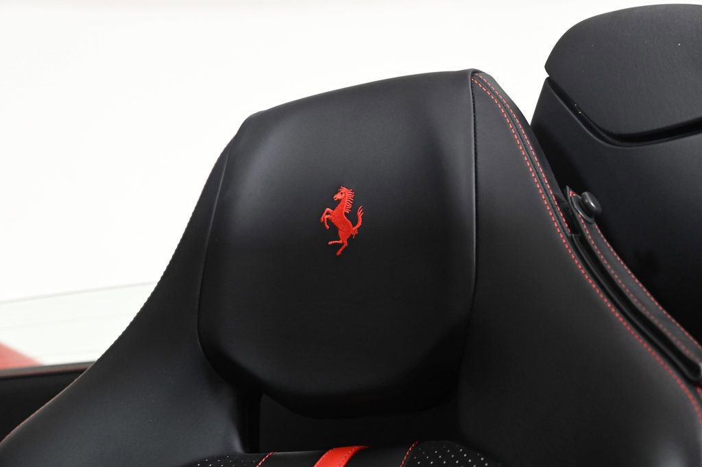 Certified 2022 Ferrari F8 Tributo RWD image 20
