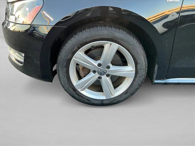 Used 2015 Volkswagen Passat 1.8T Wolfsburg Edition image 6