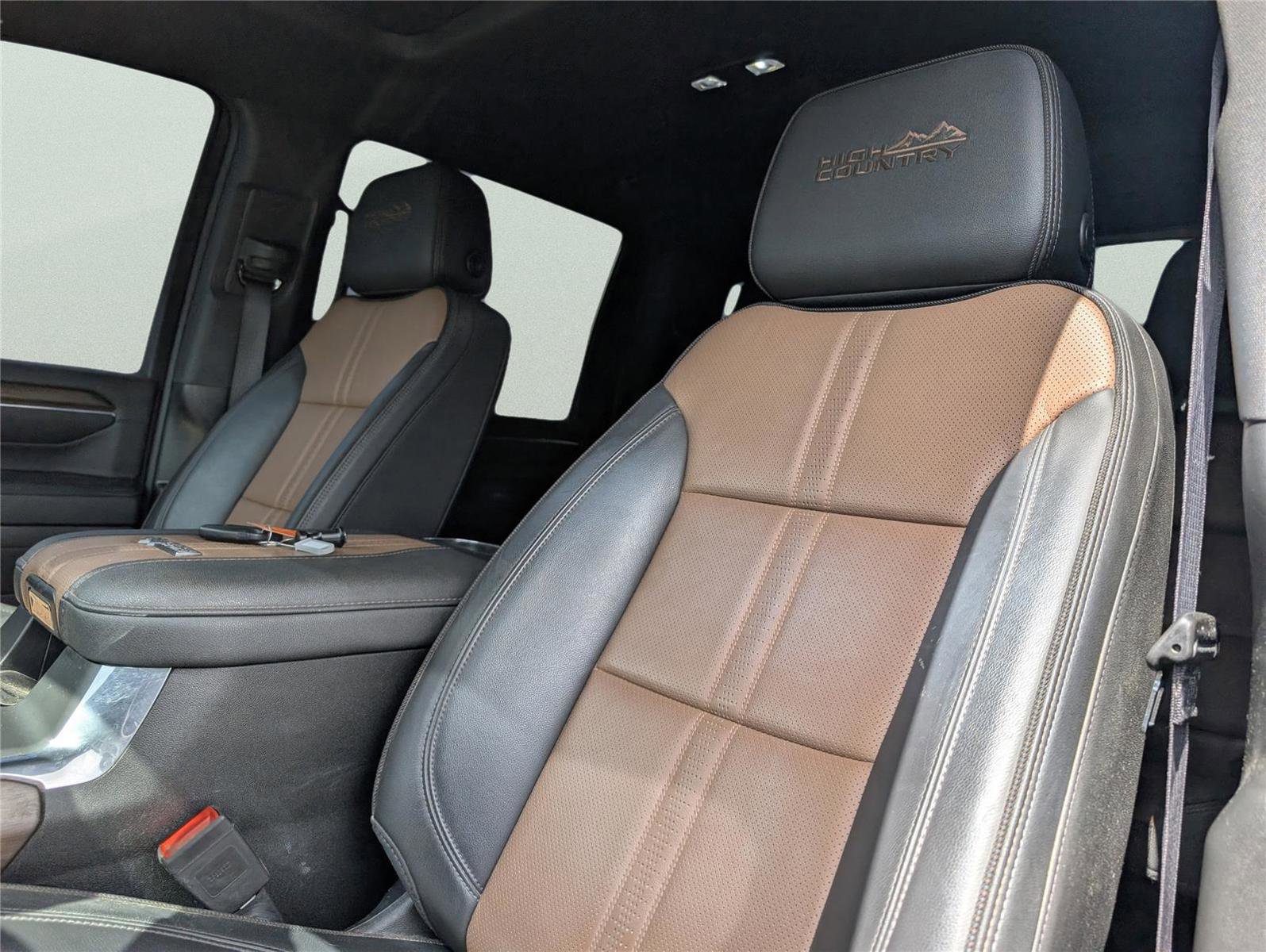 Used 2024 Chevrolet Silverado 2500 High Country w/ Technology Package image 12