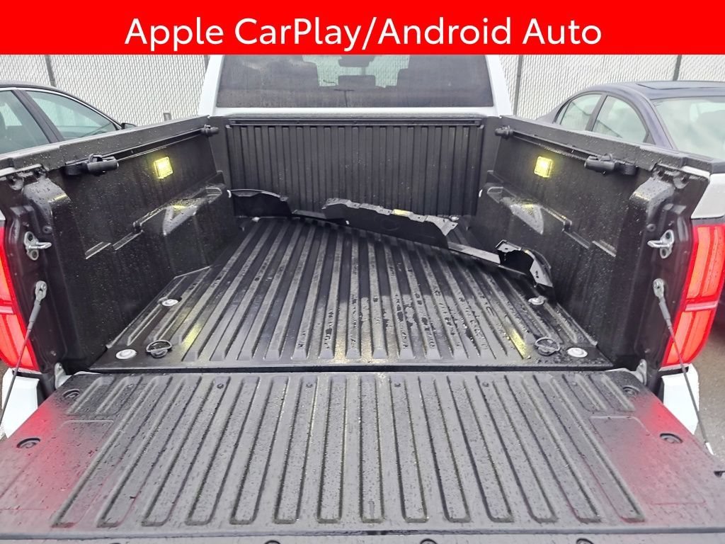Used 2025 Toyota Tacoma SR5 AWD/4WD image 5