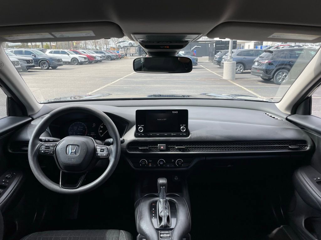 Certified 2025 Honda HR-V LX image 10