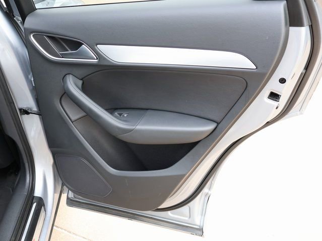 Used 2018 Audi Q3 2.0T Premium w/ Convenience Package image 13