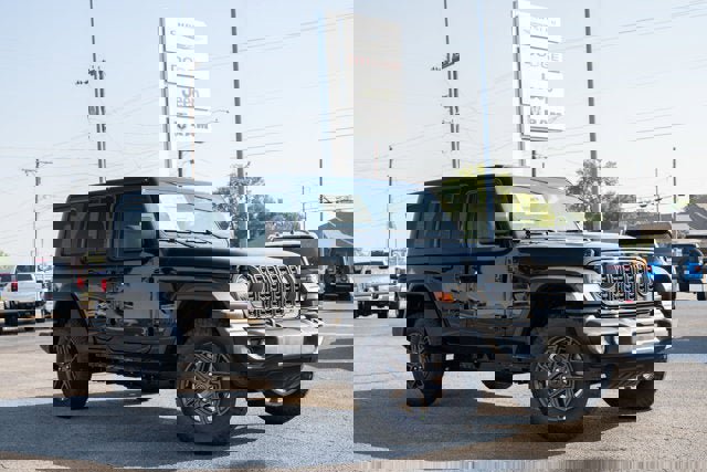 New 2025 Jeep Wrangler Unlimited Sport image 7