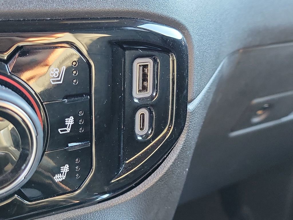 Used 2023 Chevrolet Silverado 1500 LTZ w/ LTZ Convenience Package II image 27