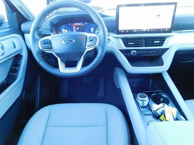 New 2026 Ford Explorer Active w/ Active Comfort Package image 16