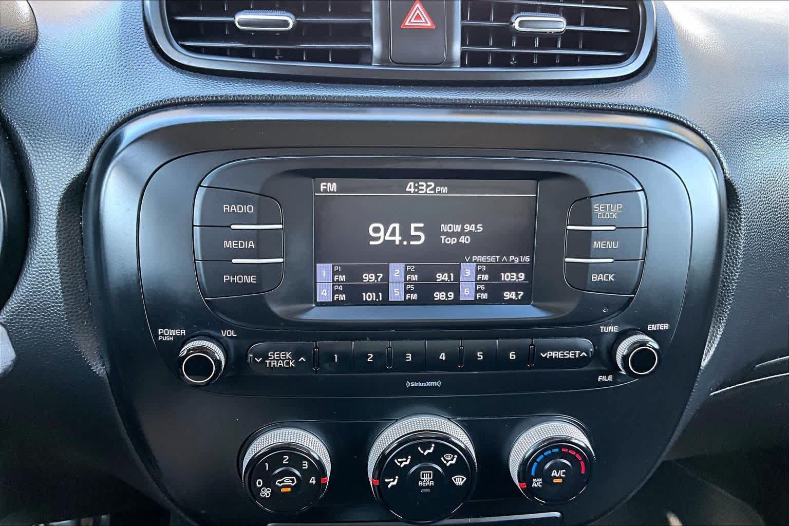 Used 2018 Kia Soul FWD image 26