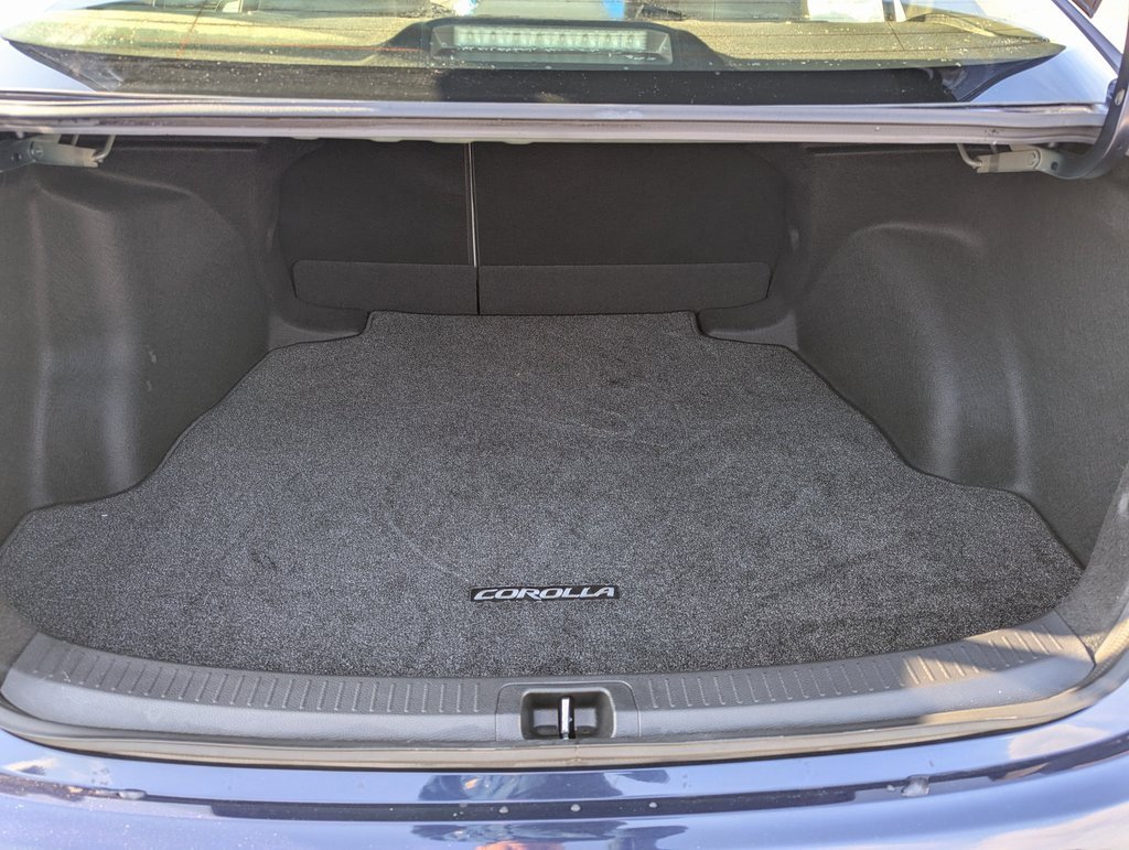 Used 2023 Toyota Corolla LE w/ Carpet Mat Package (TMS) image 13