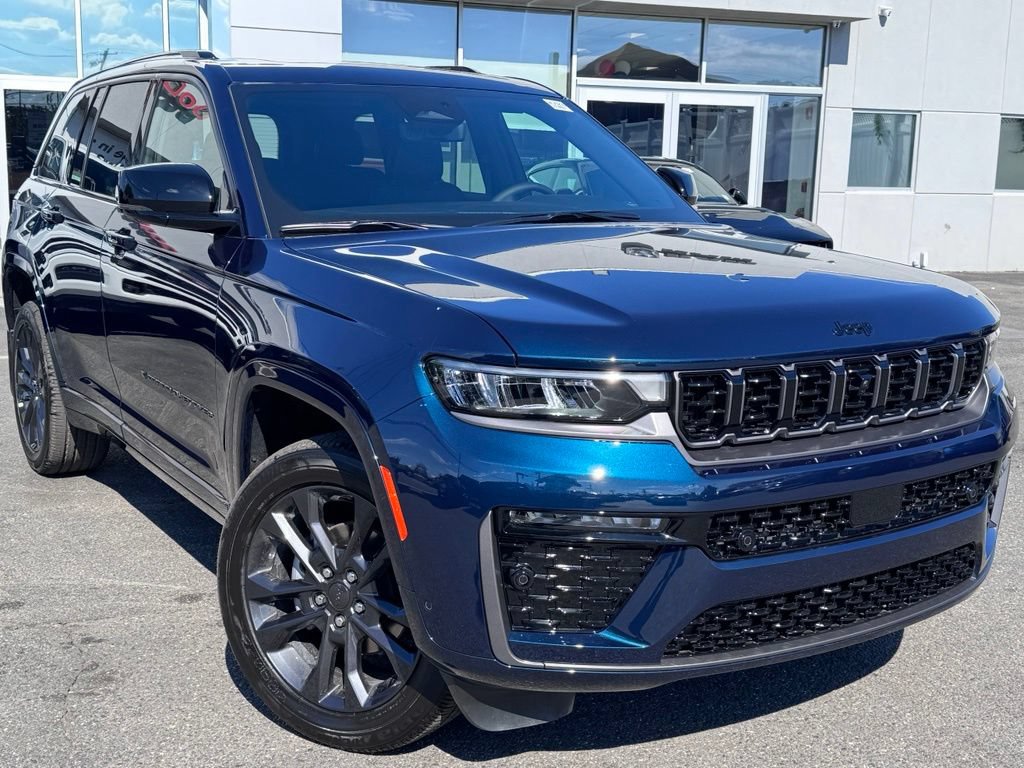 New 2026 Jeep Grand Cherokee Limited AWD/4WD image 1