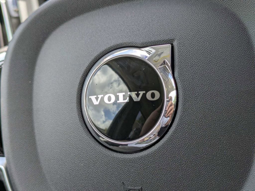New 2026 Volvo XC60 B5 Core AWD/4WD image 35