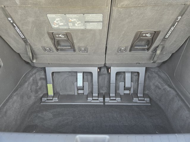 Certified 2024 Kia Carnival EX FWD image 32