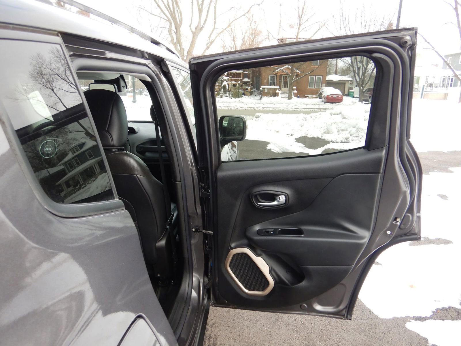 Used 2016 Jeep Renegade Limited AWD/4WD image 22