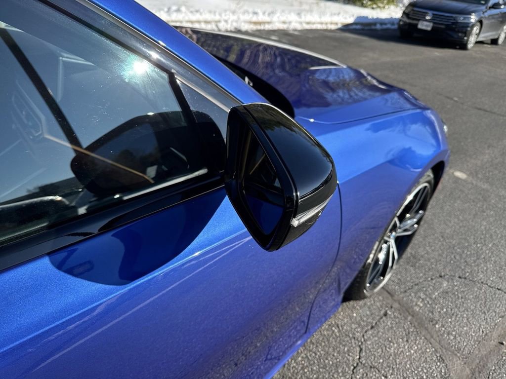 Used 2023 BMW 330i xDrive Sedan w/ M Sport Package image 39