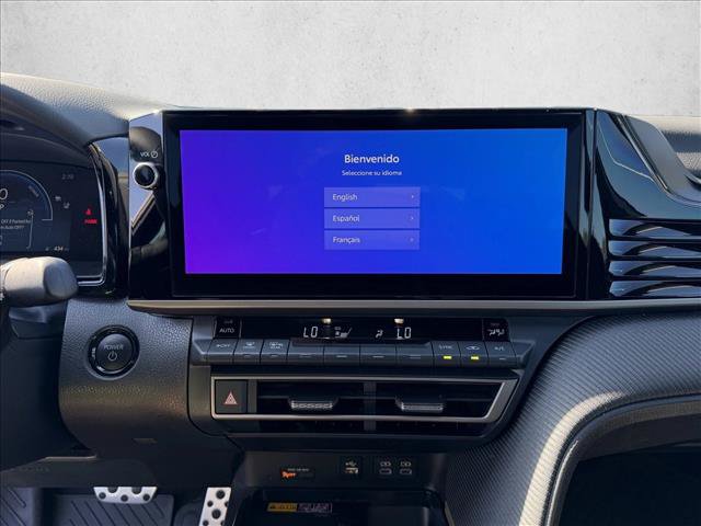Used 2025 Toyota Camry SE w/ Multimedia Upgrade Package FWD image 18