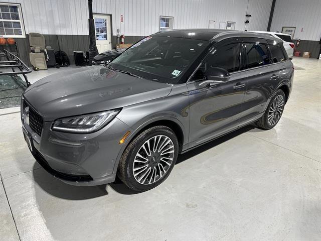 Used 2022 Lincoln Corsair Reserve w/ Sport Package image 3