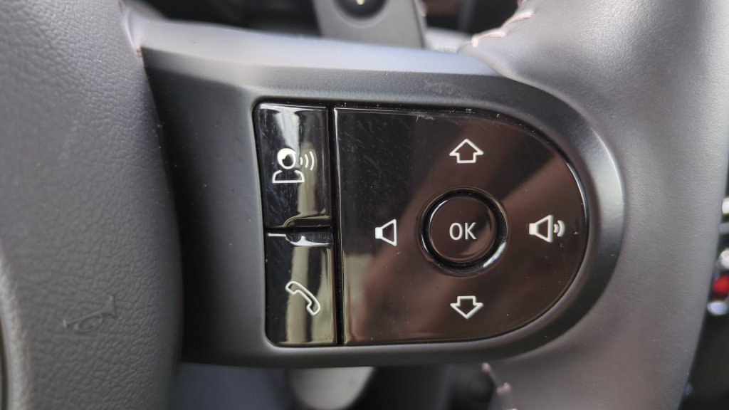 Used 2024 MINI Cooper S w/ Signature Upholstery Package FWD image 21