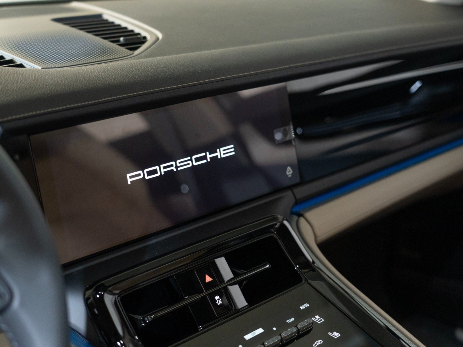 New 2026 Porsche Panamera image 19