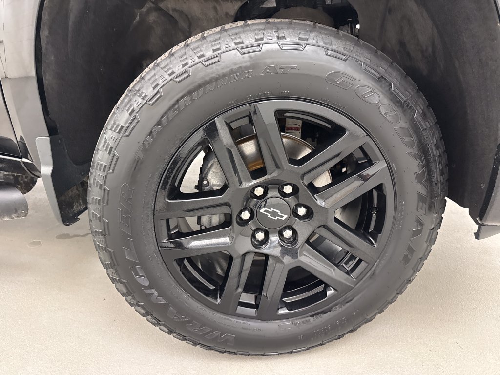 Used 2023 Chevrolet Silverado 1500 Custom Trail Boss w/ LPO, Dark Essentials Package AWD/4WD image 37