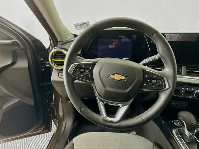 Used 2024 Chevrolet Trax LT w/ Driver Confidence Package image 13