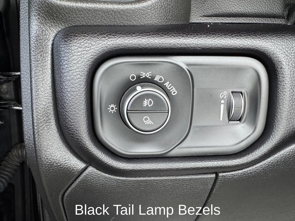 Used 2022 RAM 2500 Big Horn w/ Level C Equiment Group AWD/4WD image 11