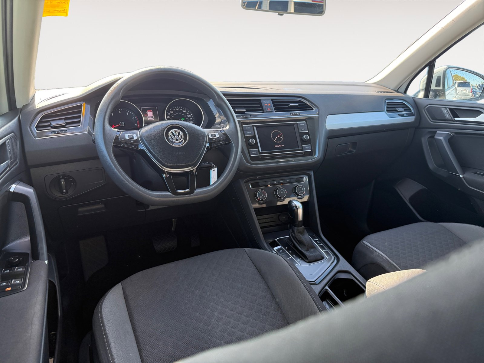 Used 2020 Volkswagen Tiguan S image 15