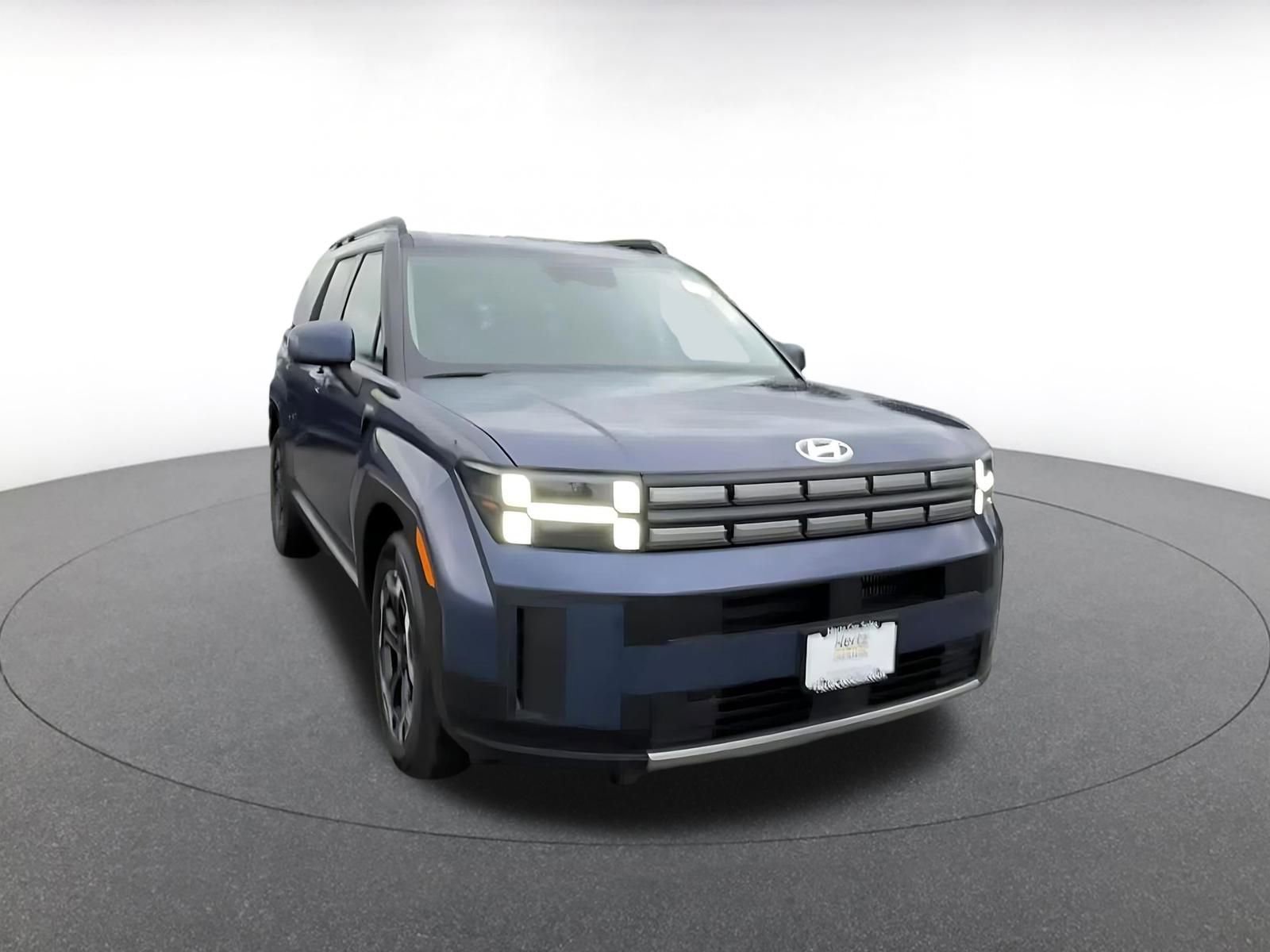 Used 2025 Hyundai Santa Fe SEL image 3