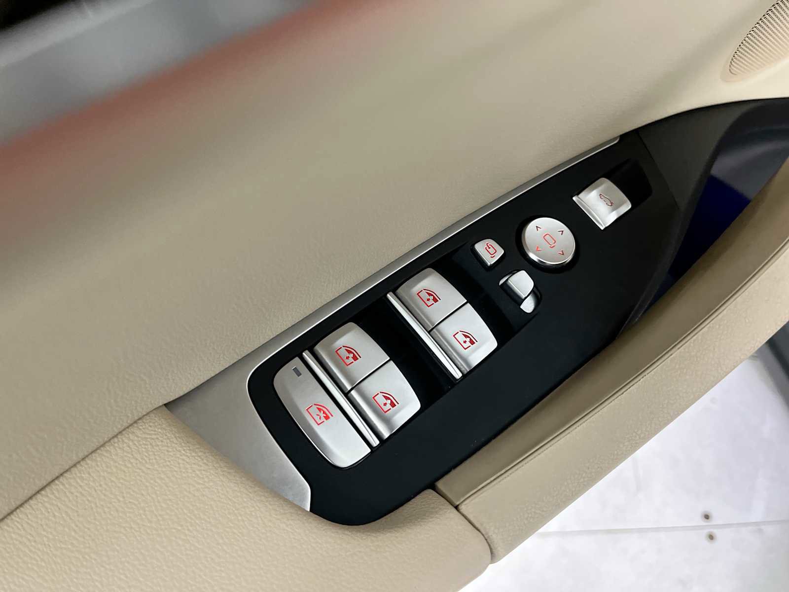 Used 2022 BMW X3 xDrive30i w/ Convenience Package image 15