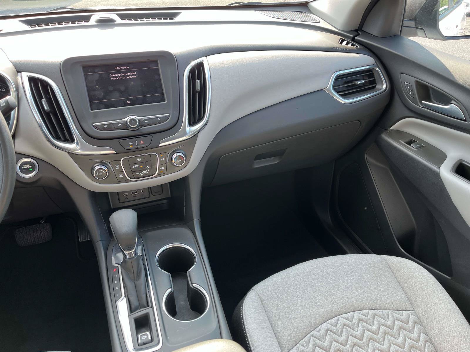 Used 2023 Chevrolet Equinox LS w/ LS Convenience Package FWD image 13