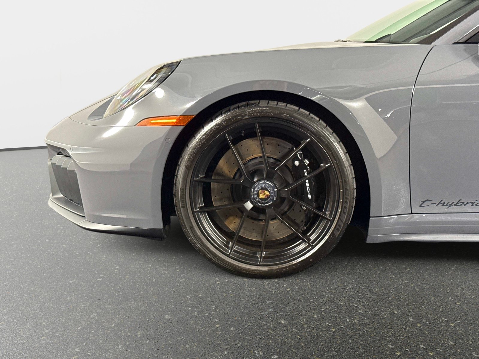 Used 2025 Porsche 911 Targa 4 GTS AWD/4WD image 13