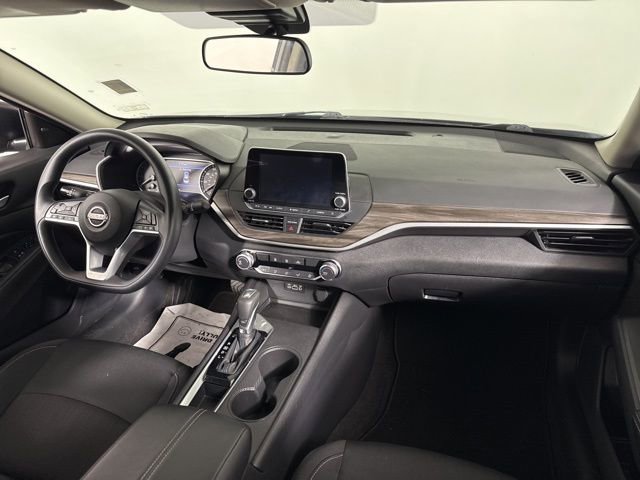 Used 2025 Nissan Altima 2.5 SV image 20