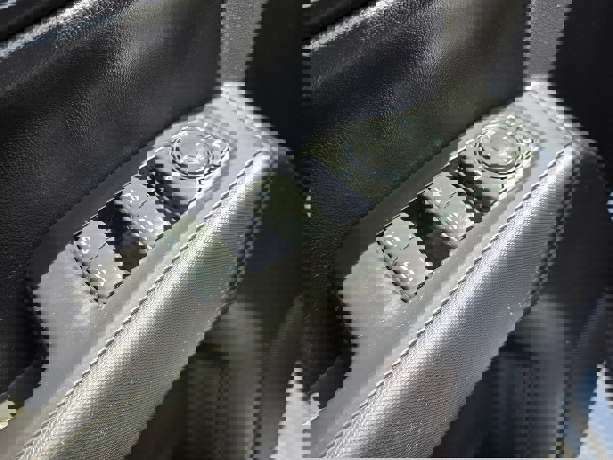 Used 2021 Chevrolet Silverado 1500 Custom image 27