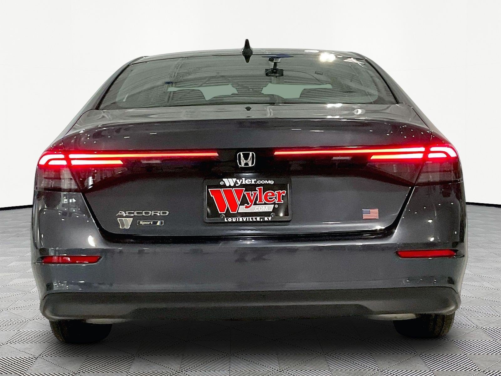 Certified 2024 Honda Accord EX image 5