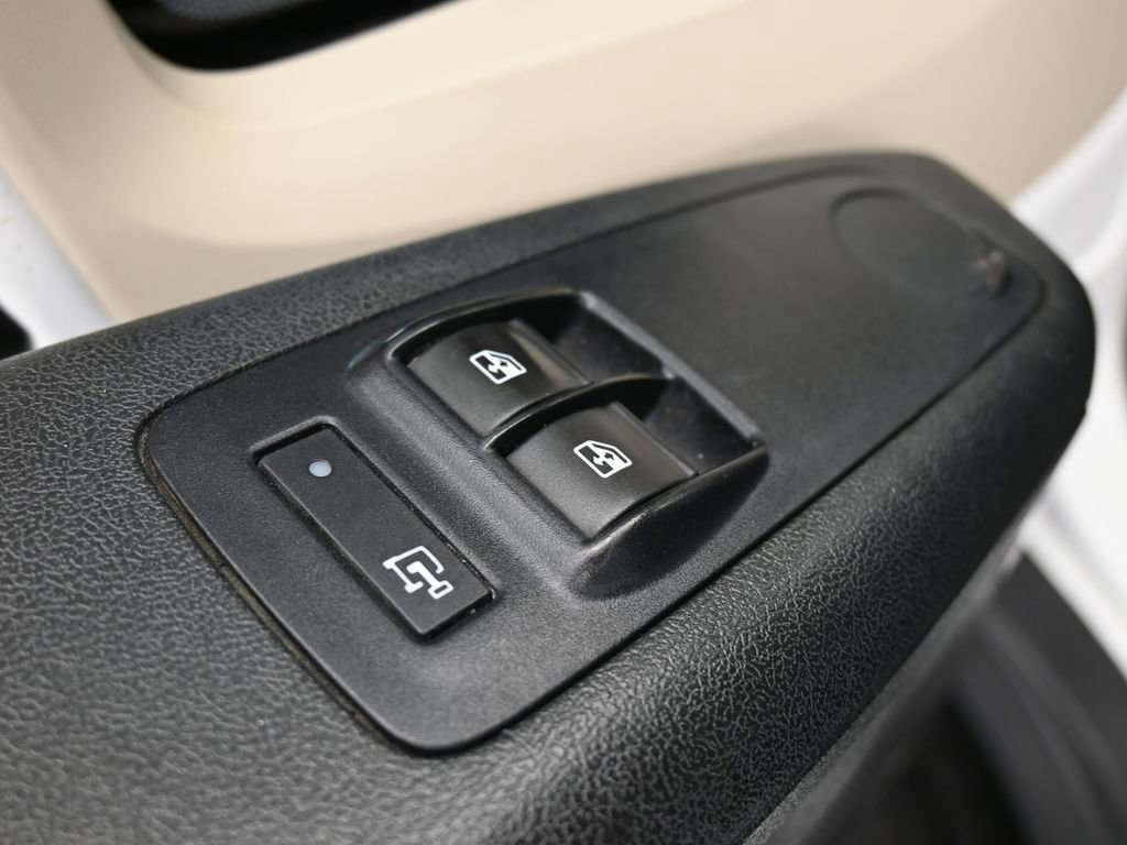 Used 2017 RAM ProMaster 1500 image 16