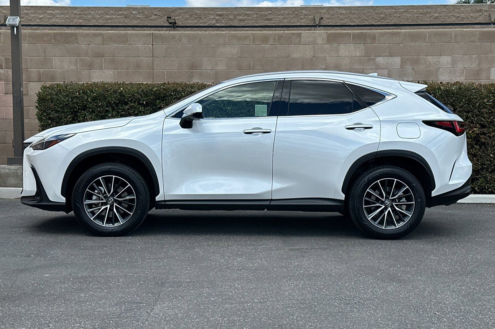 Used 2025 Lexus NX 250 FWD image 7