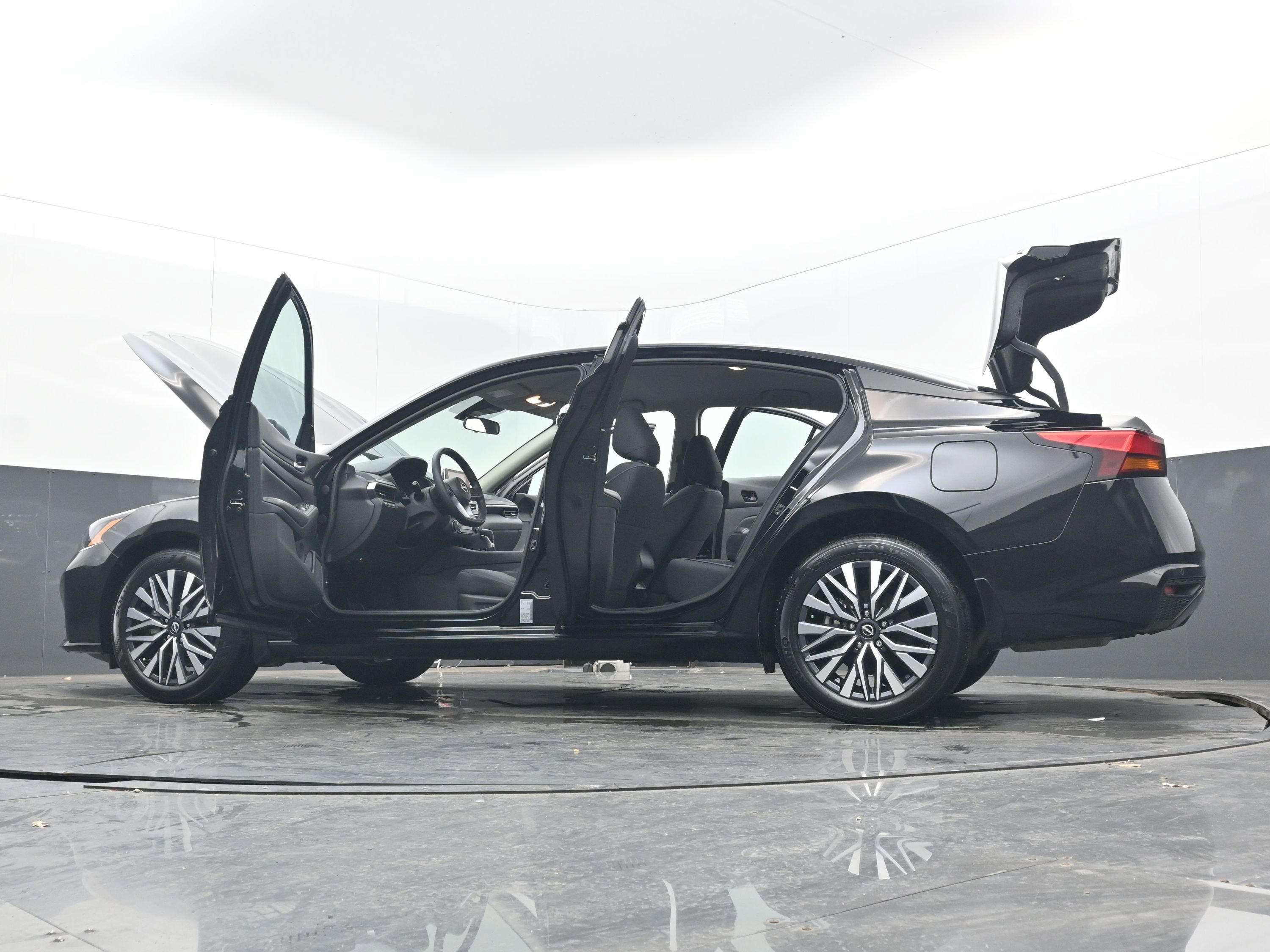 Certified 2025 Nissan Altima 2.5 SV image 42