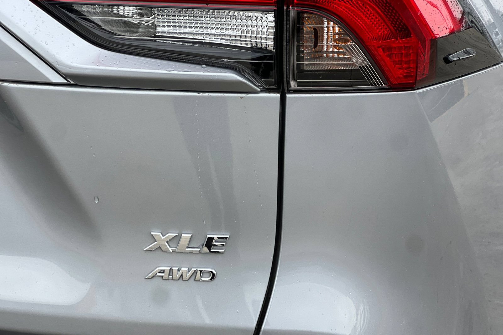 Used 2025 Toyota RAV4 XLE w/ Convenience Package AWD/4WD image 23