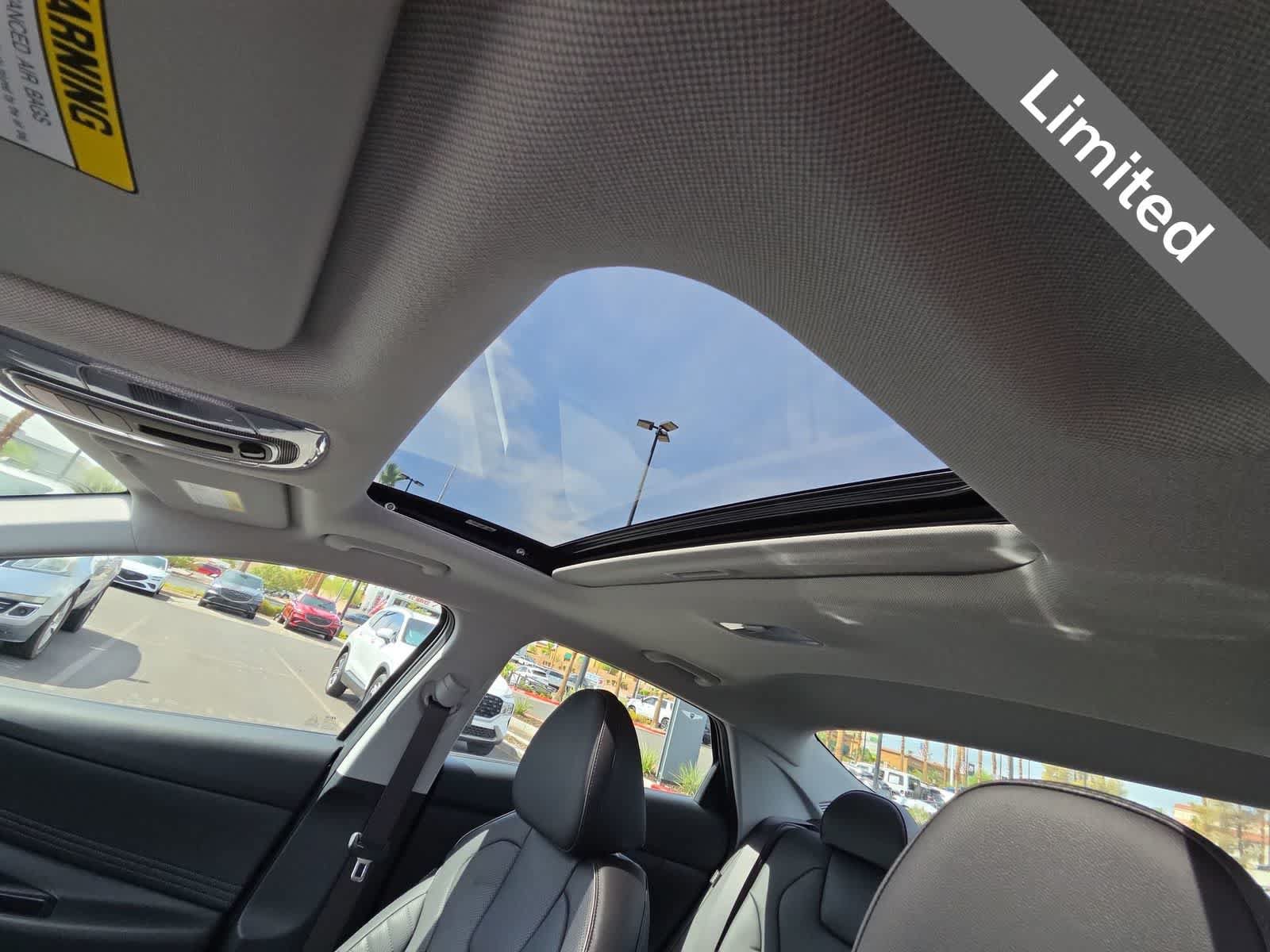 Used 2025 Hyundai Elantra Limited FWD image 29