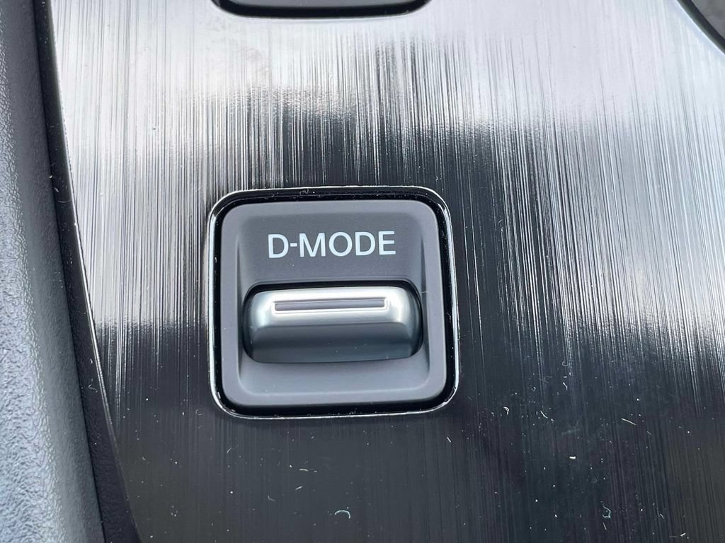 New 2026 Nissan Rogue SV FWD image 31
