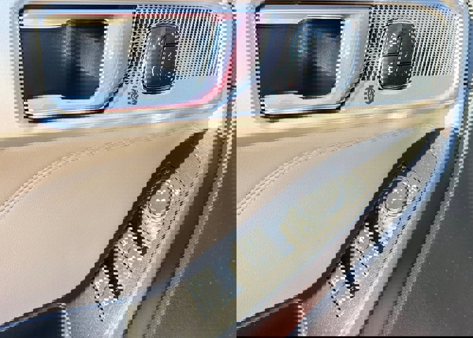 Certified 2020 Ford Explorer Limited image 35