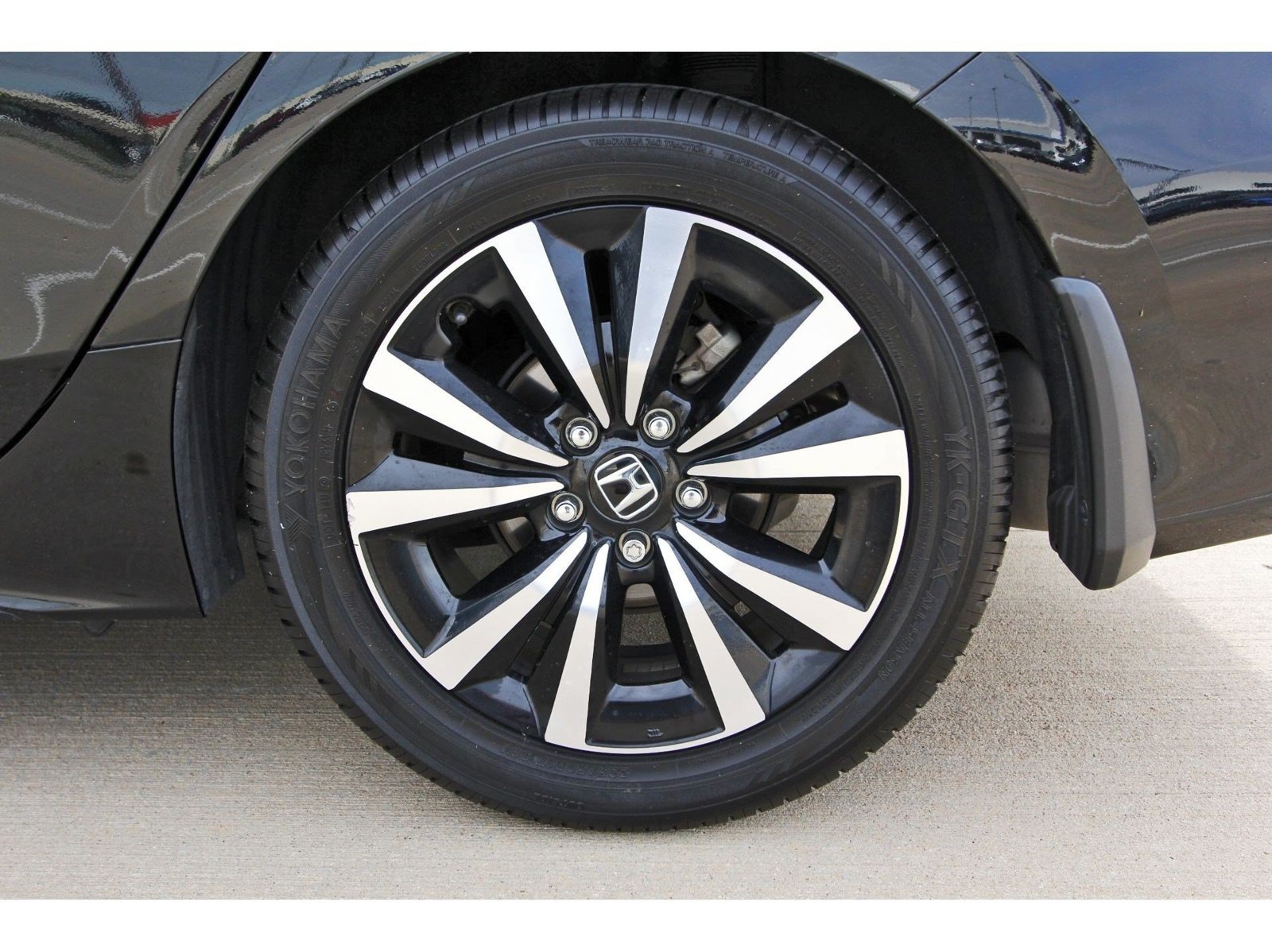 Used 2024 Honda Civic EX-L image 32