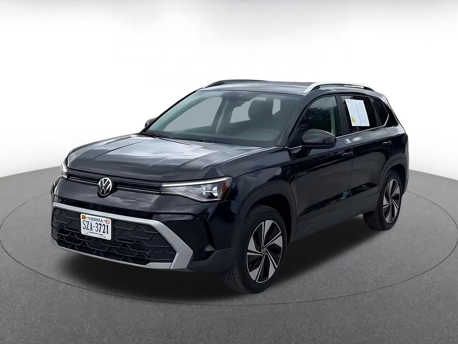 Used 2026 Volkswagen Taos SE AWD/4WD image 7