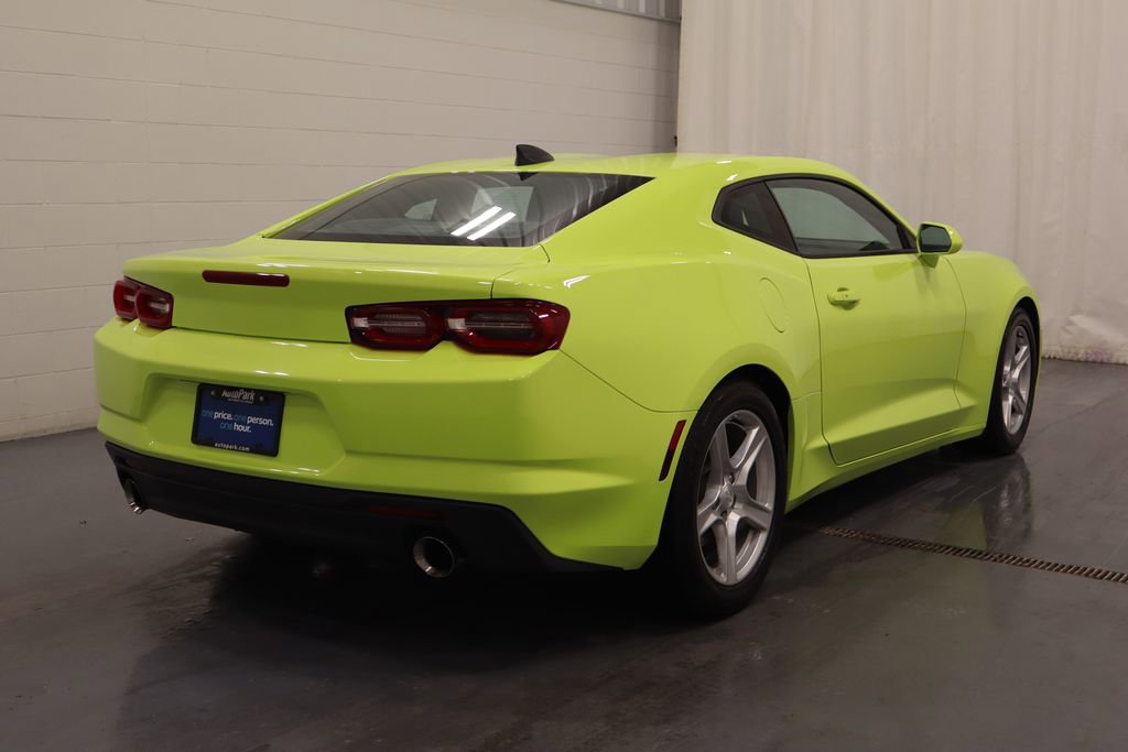 Used 2019 Chevrolet Camaro LT image 9