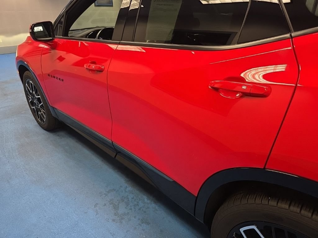 Certified 2023 Chevrolet Blazer RS w/ Enhanced Convenience Package AWD/4WD image 11