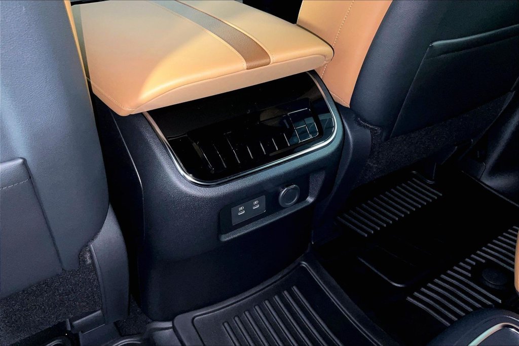 New 2026 Nissan Armada SL w/ Captain's Chari Seat Package AWD/4WD image 27