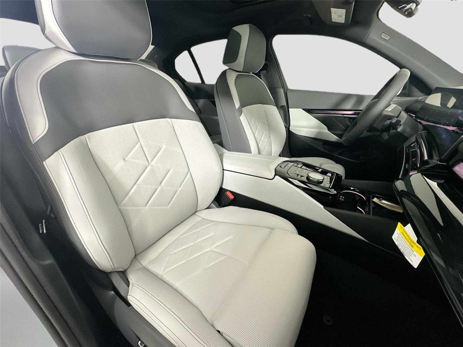 New 2026 BMW i5 eDrive40 w/ M Sport Package RWD image 28