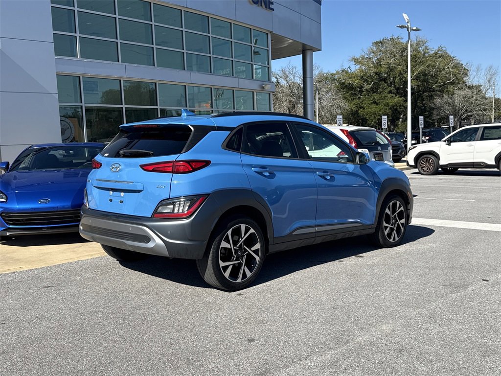 Used 2022 Hyundai Kona Limited image 8