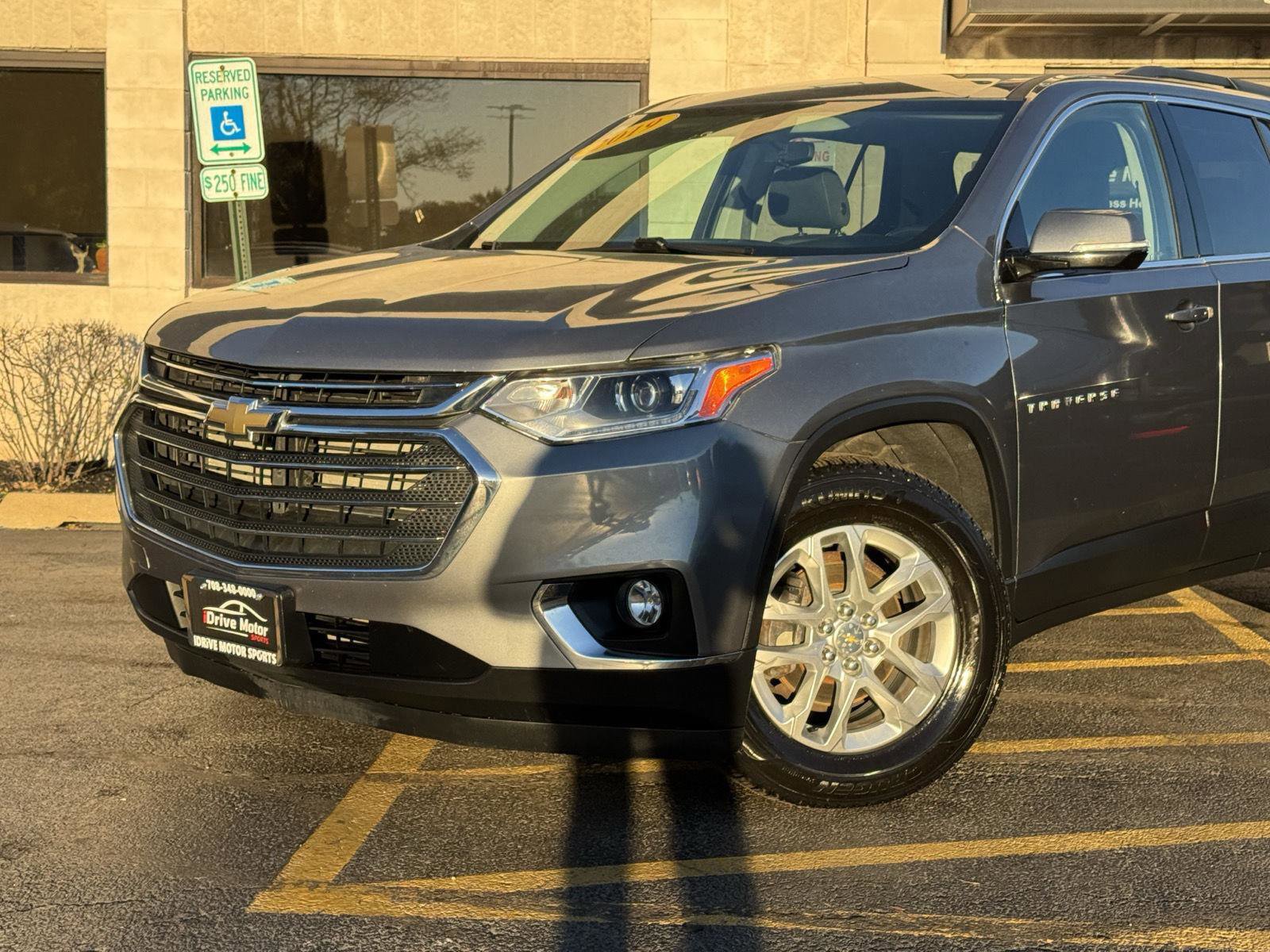 Used 2019 Chevrolet Traverse LT AWD/4WD image 4